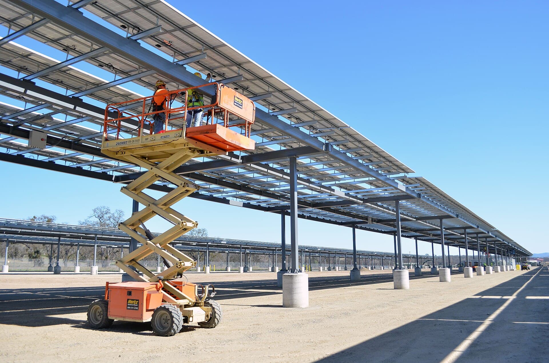 Solar project at Fort Hunter Liggett - March 2013 (8575348802).jpg